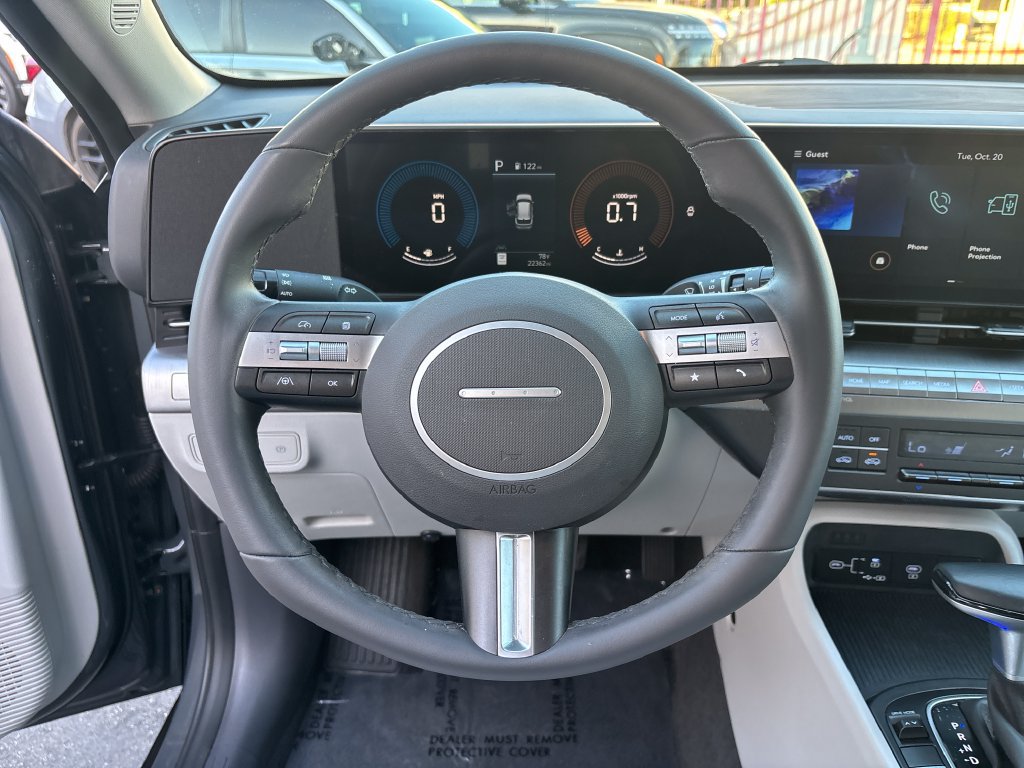 Used 2025 Hyundai Kona SEL FWD image 14