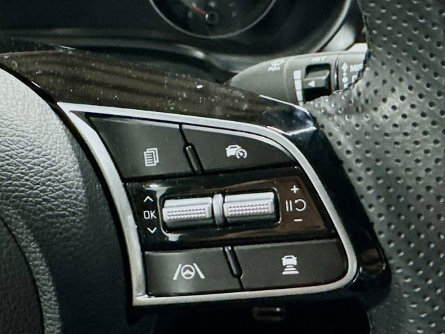 Used 2024 Kia Forte GT-Line w/ GT-Line Premium Package image 17