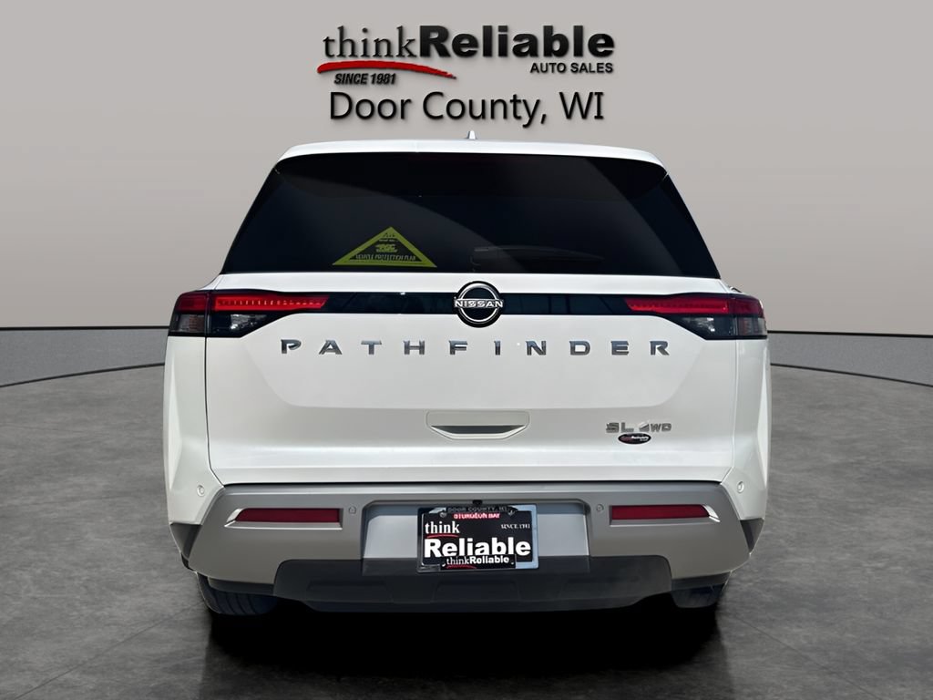 Used 2025 Nissan Pathfinder SL AWD/4WD image 4