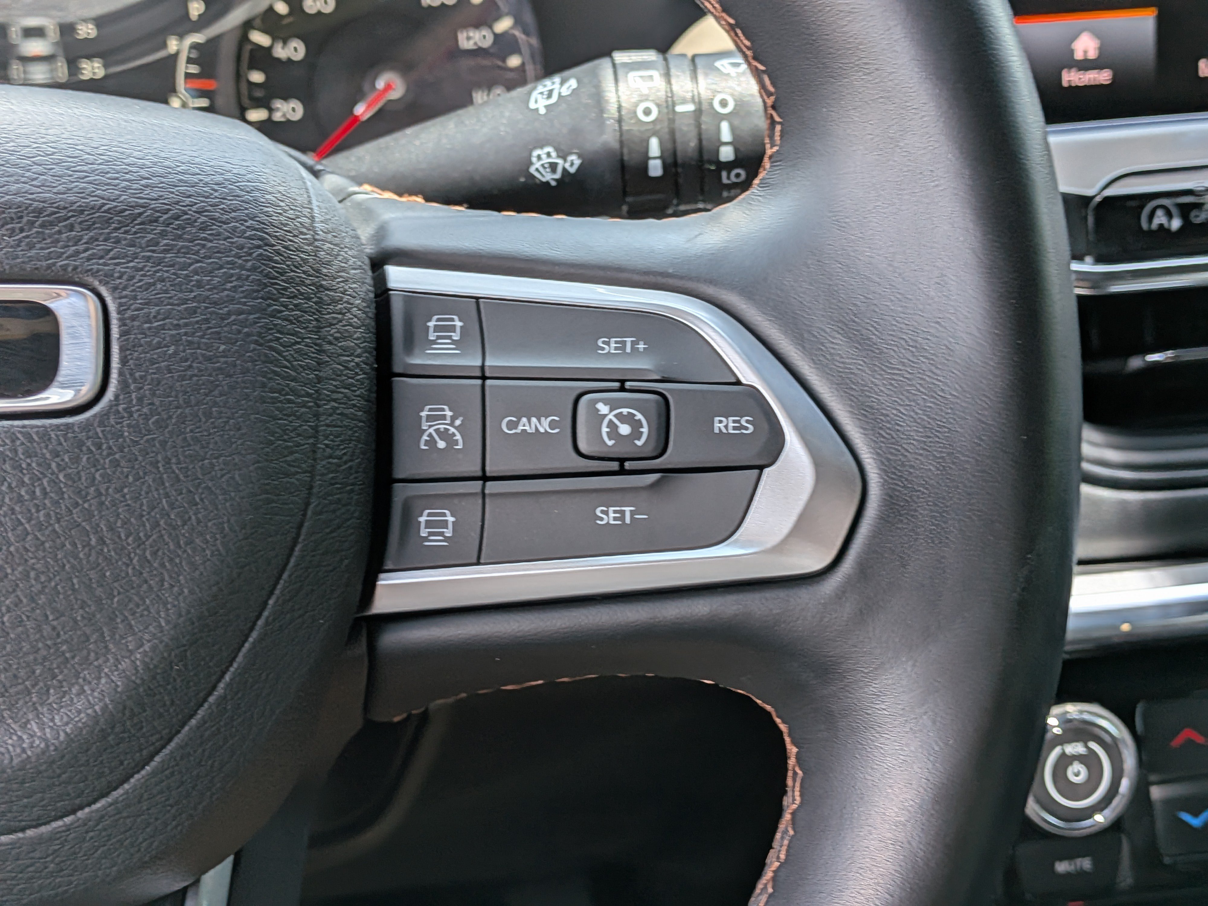 Used 2022 Jeep Compass Limited AWD/4WD image 26