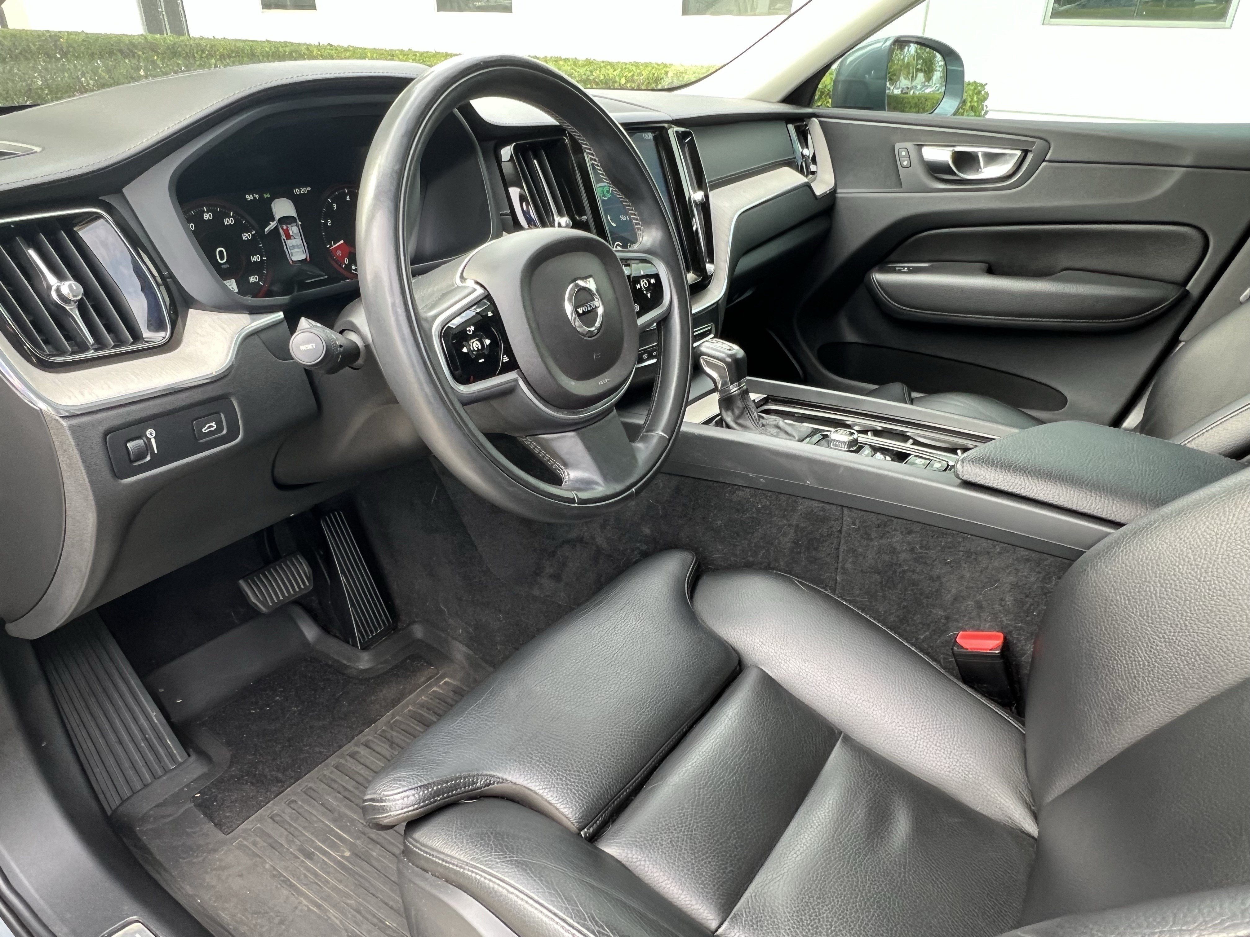 Used 2018 Volvo XC60 T5 Inscription w/ Convenience Package AWD/4WD image 17