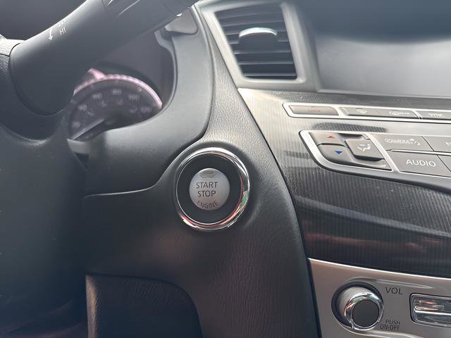Used 2019 INFINITI QX60 Luxe w/ Essential Package image 17