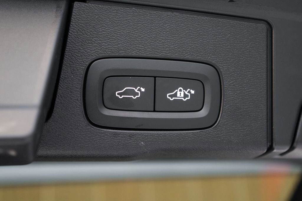 Used 2021 Volvo XC60 T5 Inscription w/ Advanced Package image 34