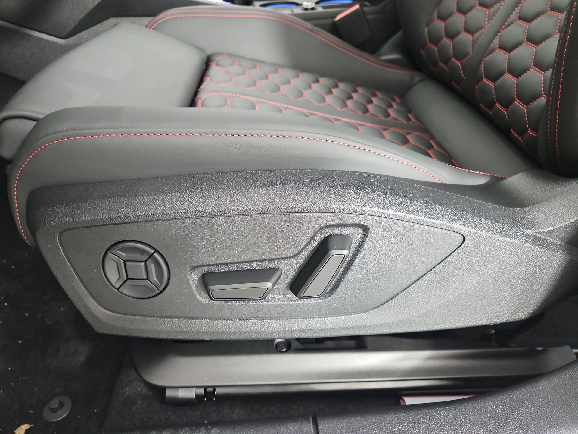 New 2026 Audi RS 3 image 15