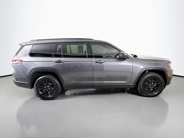 Used 2024 Jeep Grand Cherokee L Altitude AWD/4WD image 8