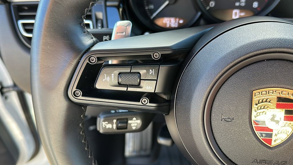 Used 2024 Porsche Macan Turbo image 13