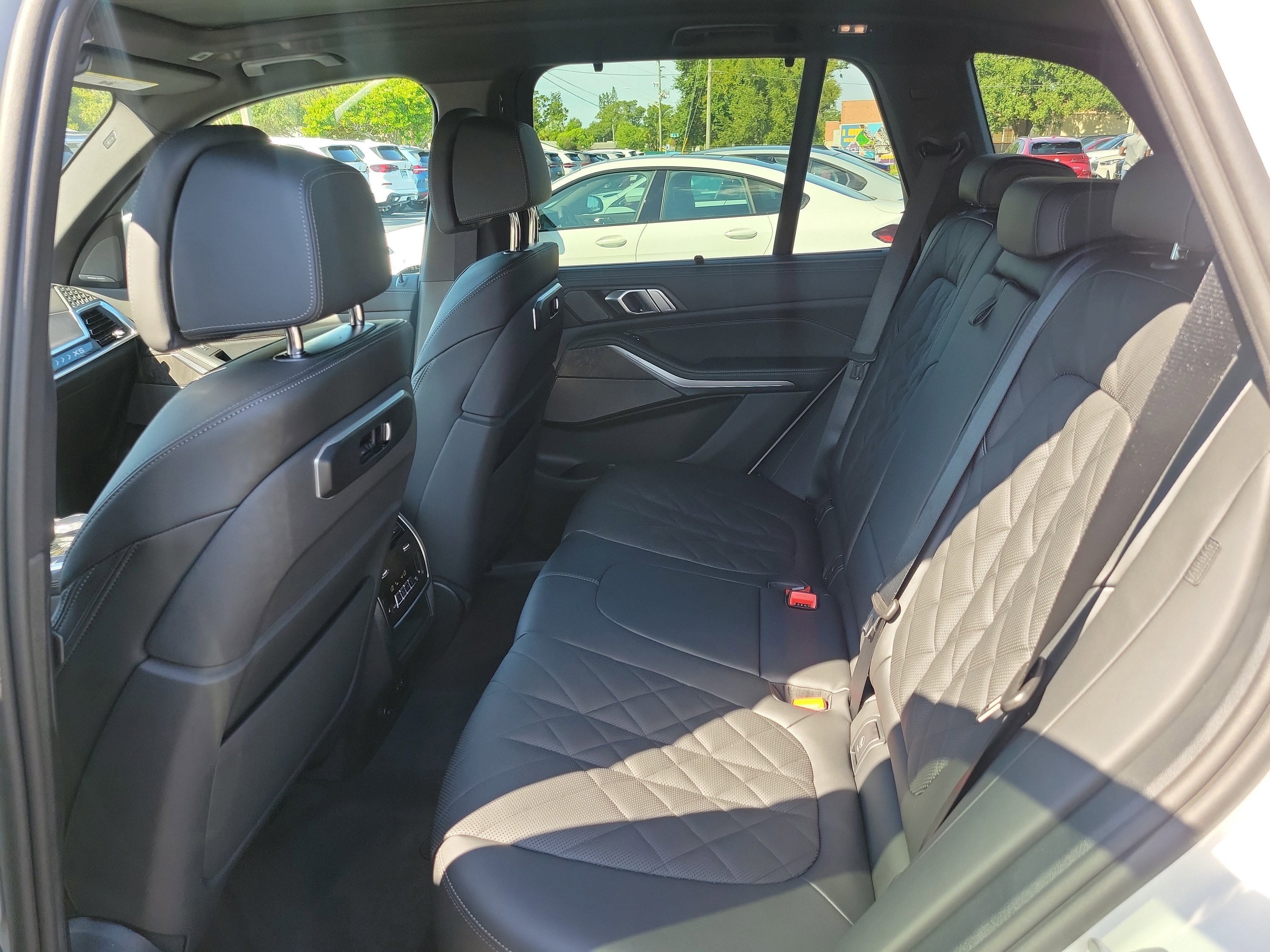 New 2026 BMW X5 sDrive40i w/ Climate Comfort Package image 12