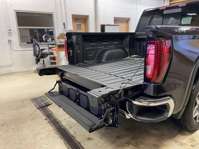 New 2026 GMC Sierra 1500 SLT w/ SLT Convenience Package image 19