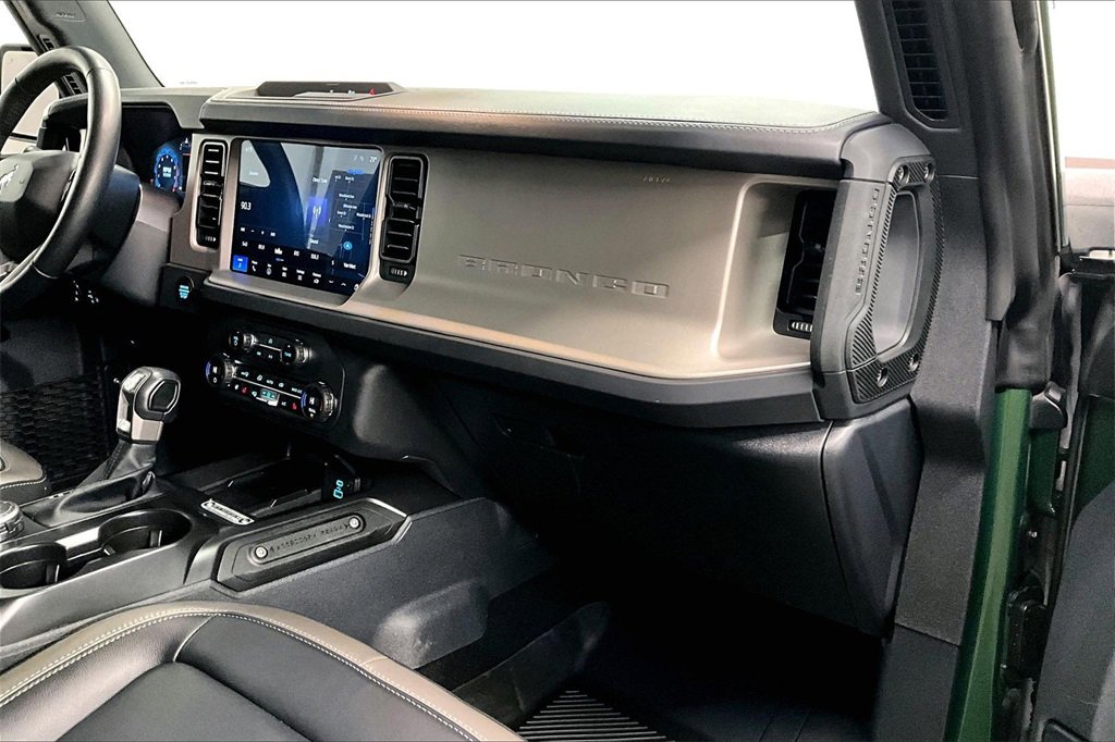 Used 2025 Ford Bronco Outer Banks image 10