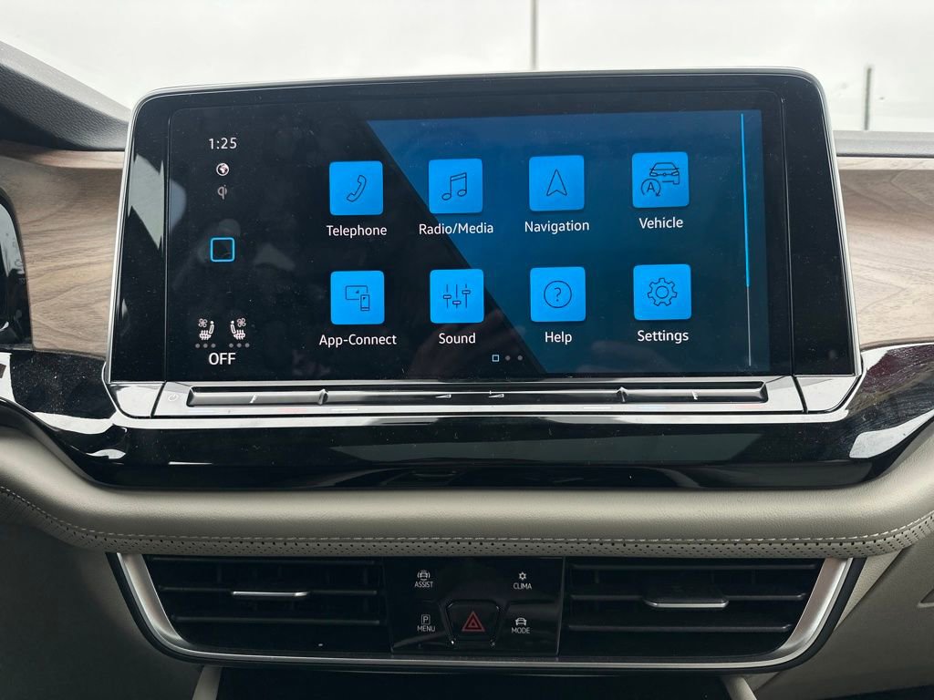 New 2025 Volkswagen Atlas SE image 15