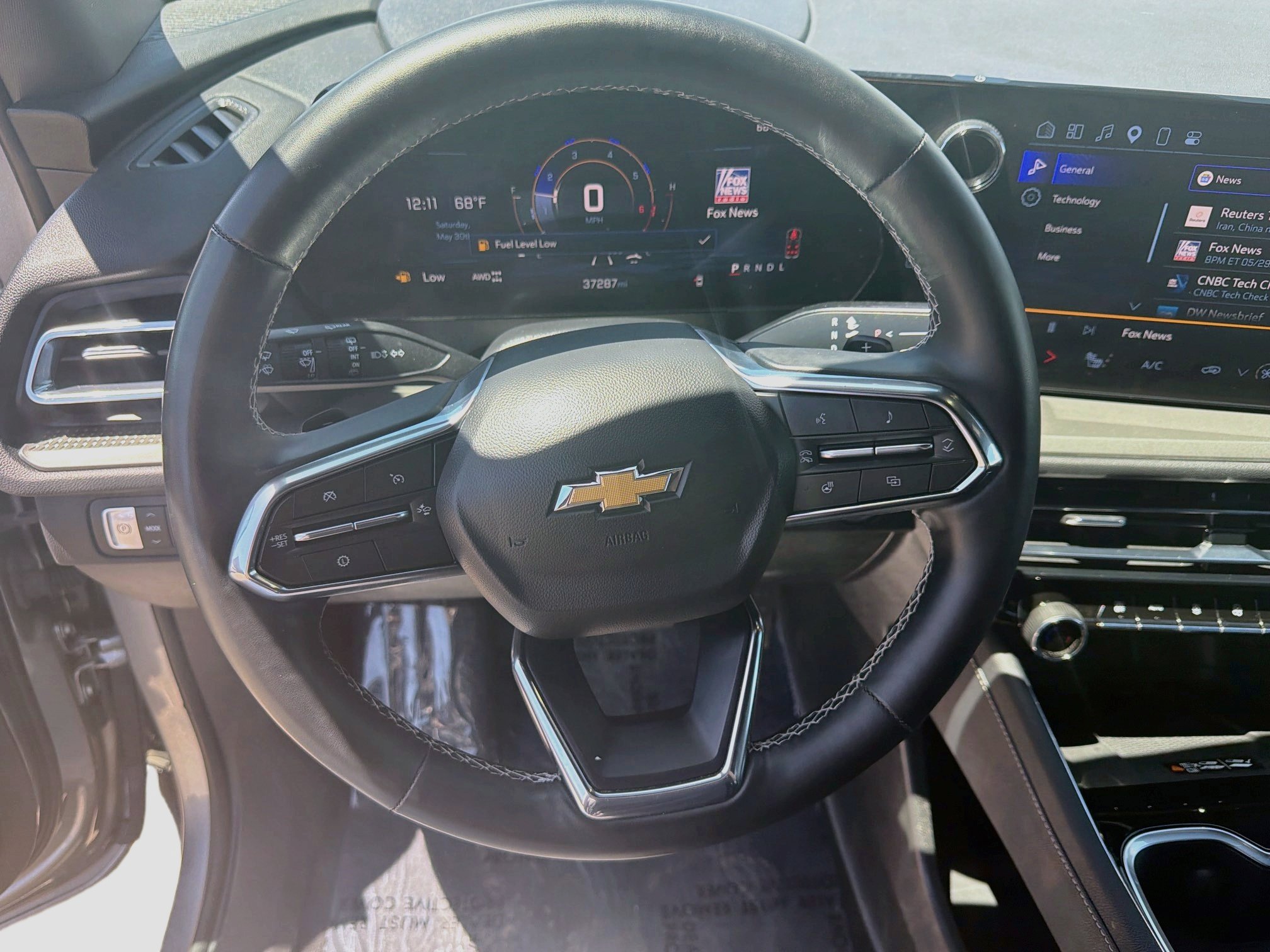 Used 2025 Chevrolet Traverse LT AWD/4WD image 18