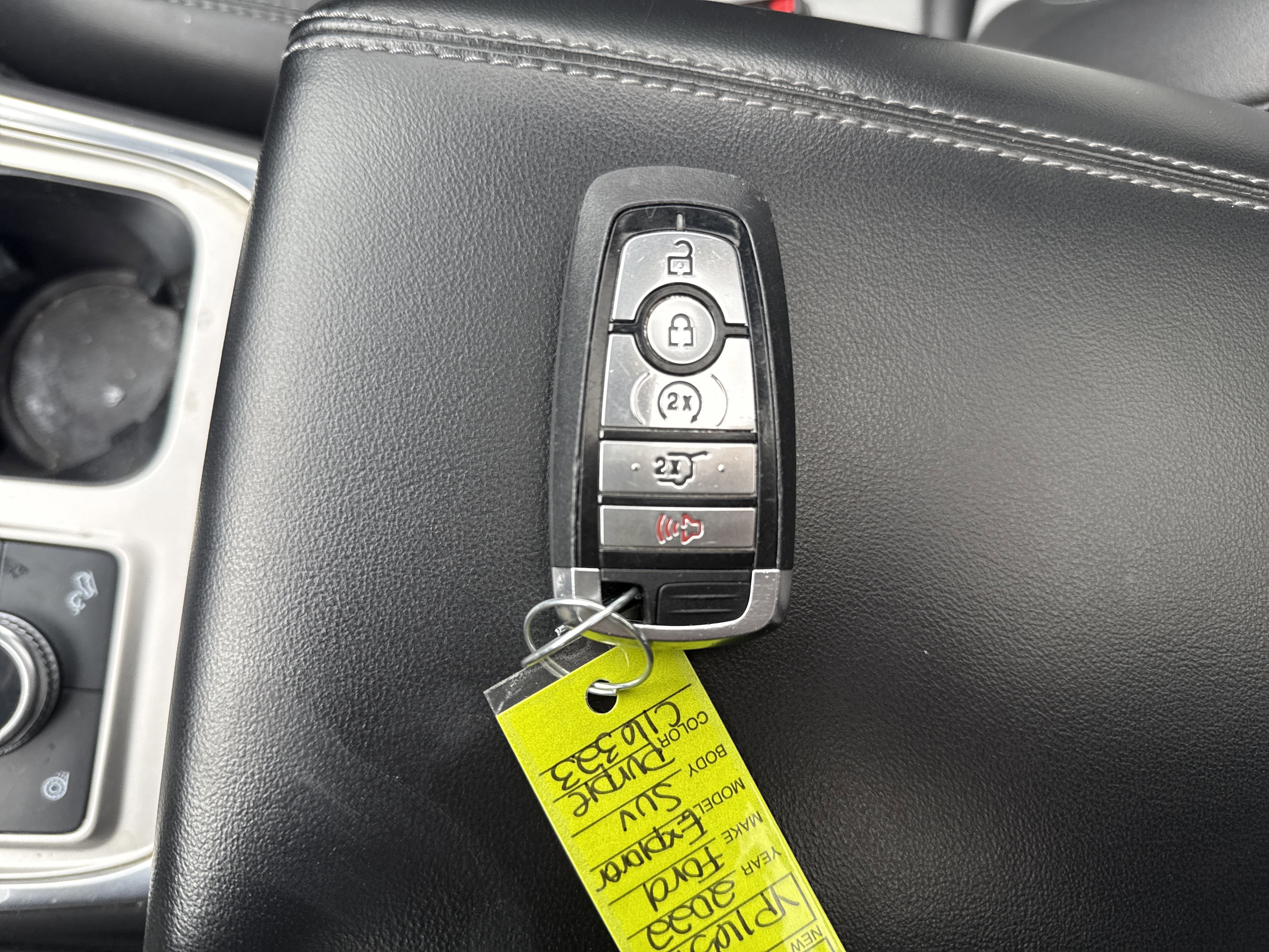 Used 2022 Ford Explorer XLT w/ Equipment Group 202A image 28