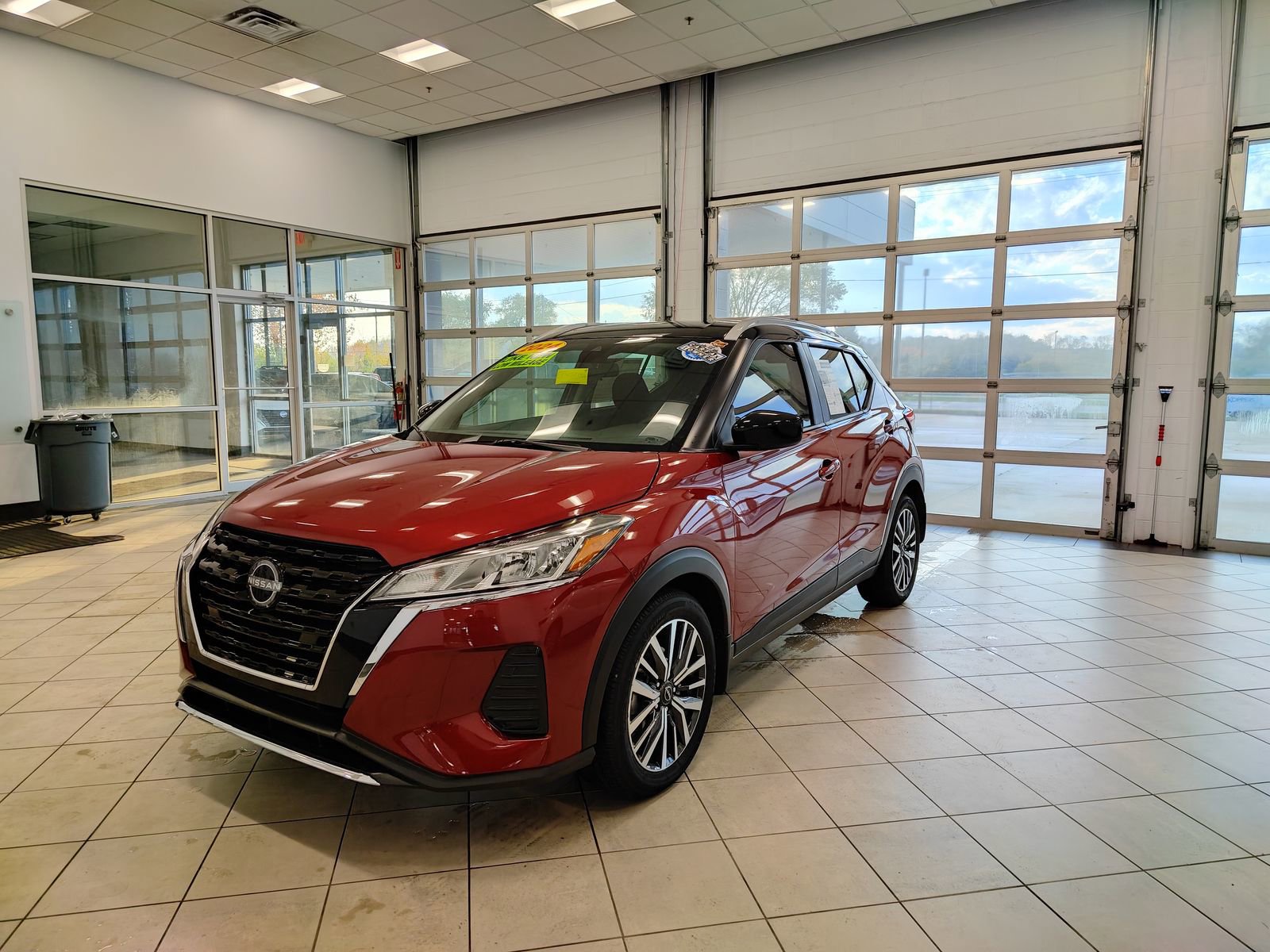 Used 2024 Nissan Kicks SV image 8