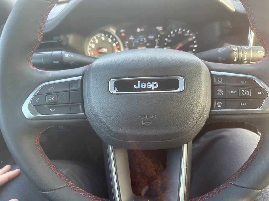 Used 2024 Jeep Compass Trailhawk w/ Trailhawk Convenience Group image 24