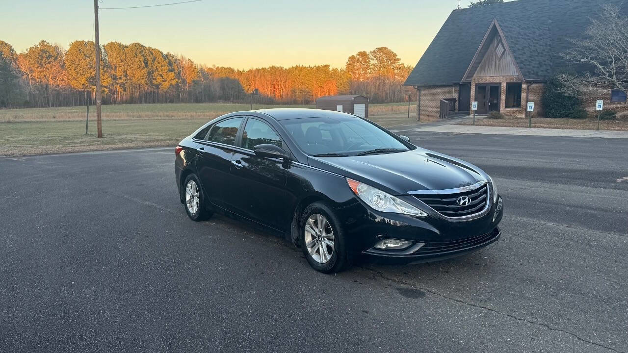 Used 2013 Hyundai Sonata GLS w/ Popular Equipment Pkg image 2