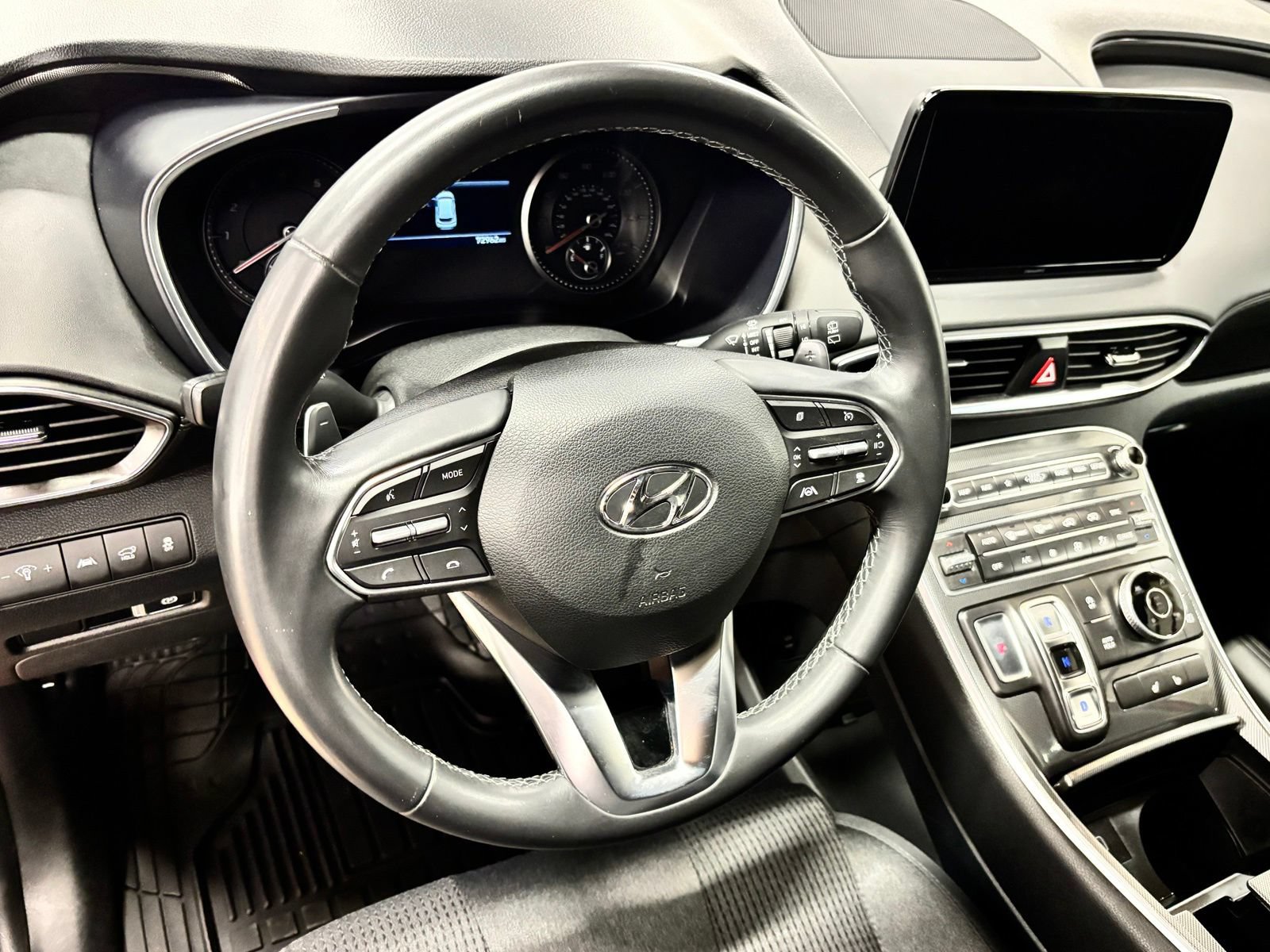 Certified 2023 Hyundai Santa Fe SEL AWD/4WD image 16