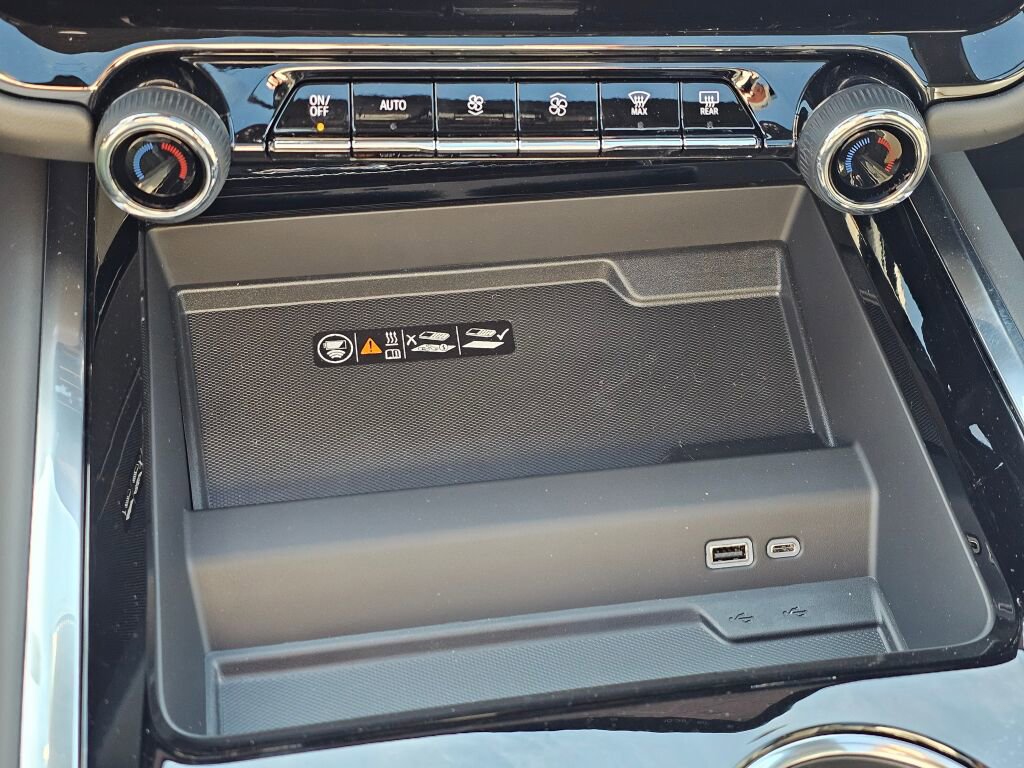 New 2026 Chevrolet Tahoe High Country image 16