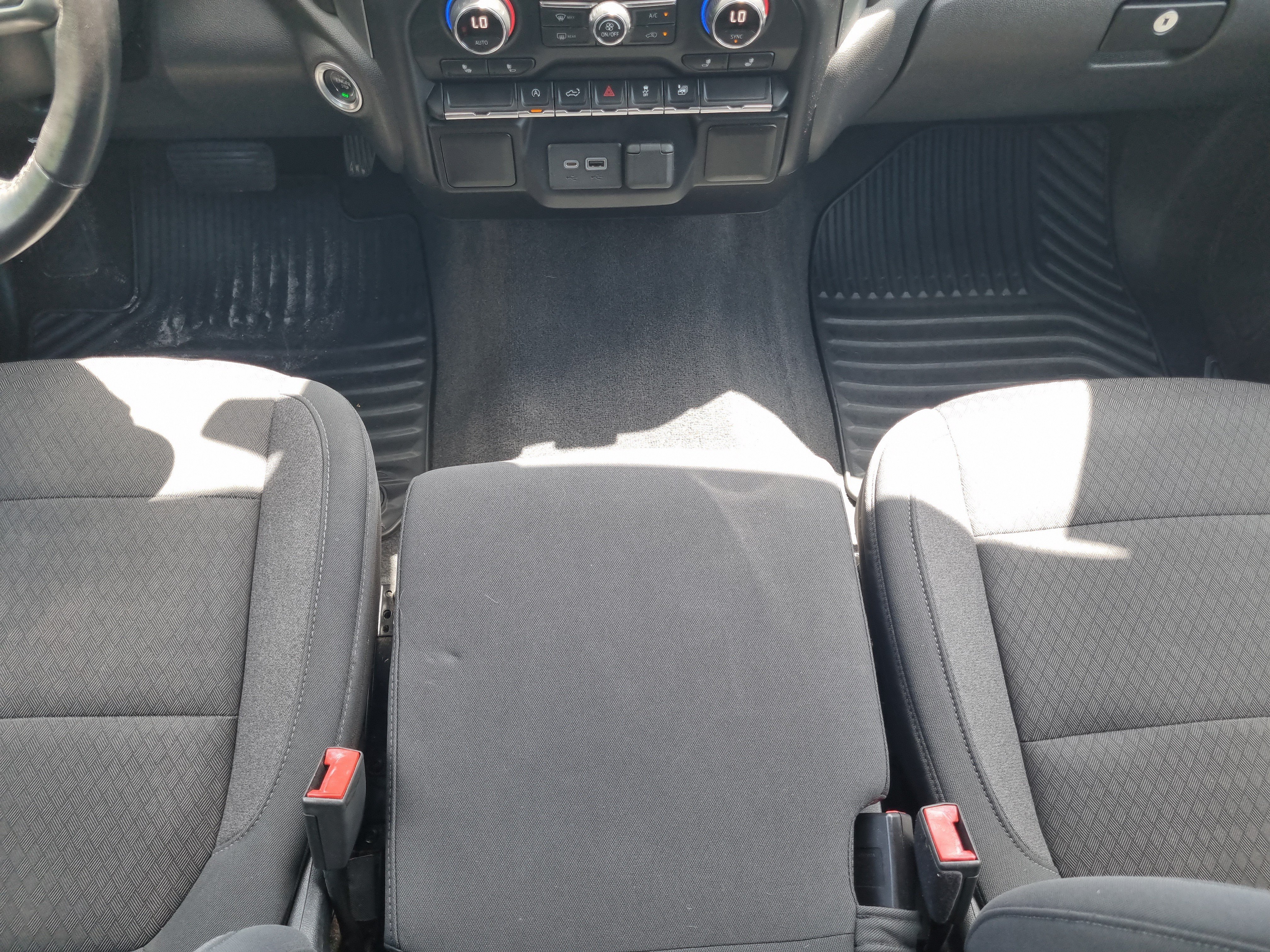 Used 2020 Chevrolet Silverado 1500 LT w/ All-Star Edition RWD image 17