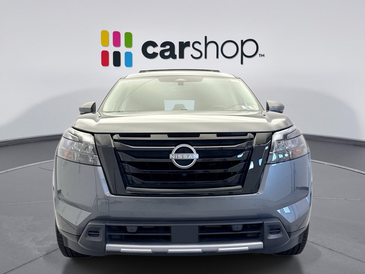 Used 2025 Nissan Pathfinder Platinum w/ Black Appearance Package AWD/4WD image 8