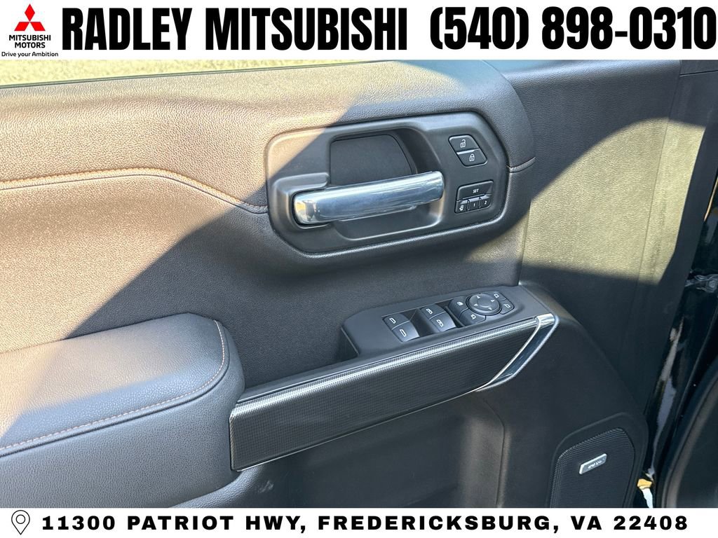 Used 2021 GMC Sierra 1500 AT4 w/ AT4 Premium Package image 5