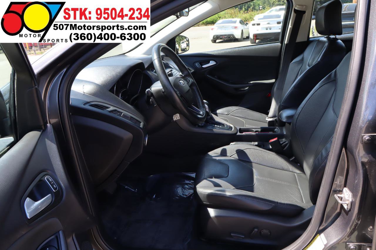 Used 2015 Ford Focus SE w/ Equipment Group 201A FWD image 13
