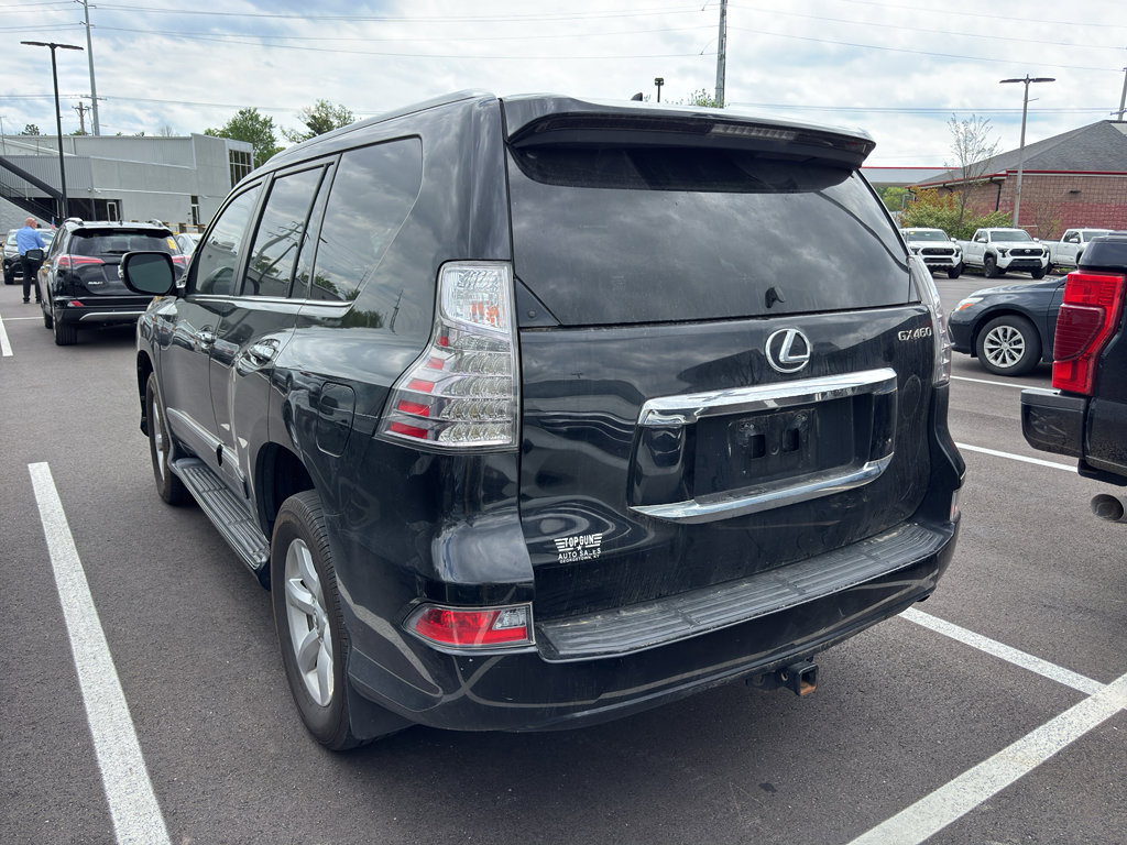 Used 2015 Lexus GX 460 image 3