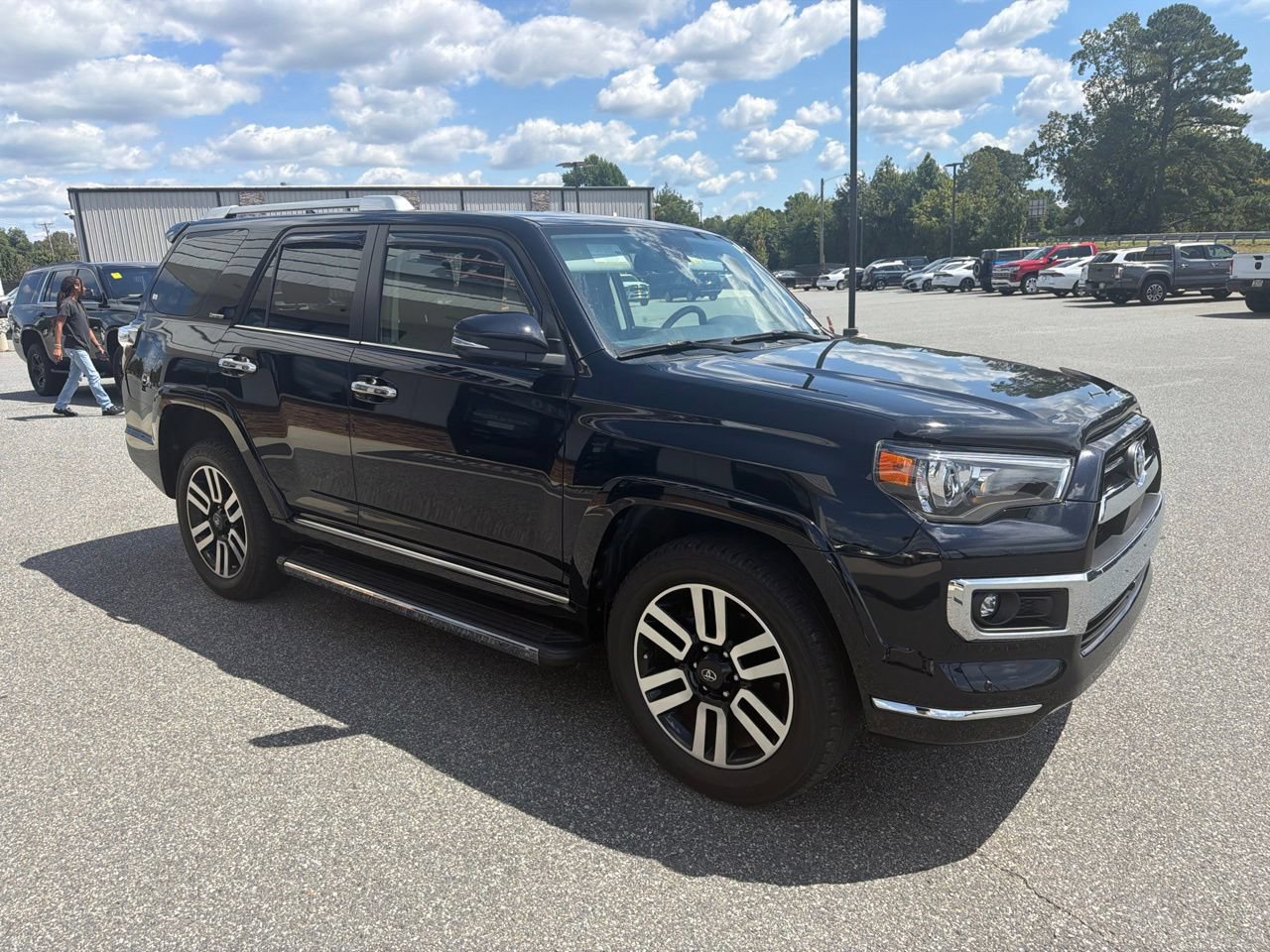 Used 2023 Toyota 4Runner Limited AWD/4WD image 11