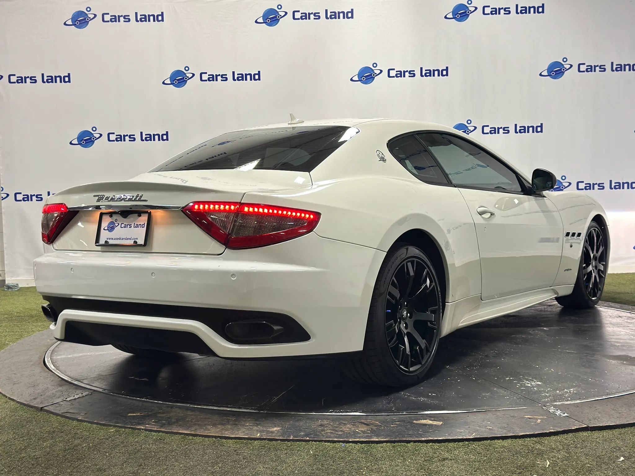 Used 2014 Maserati GranTurismo MC RWD image 3