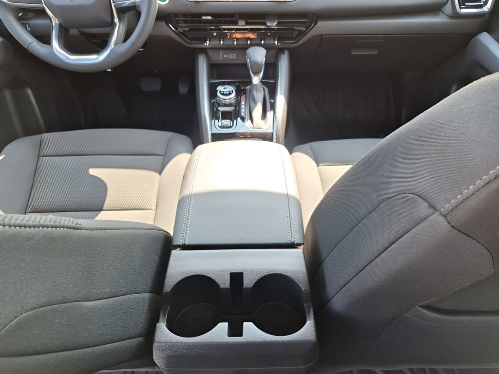 New 2026 GMC Canyon Elevation w/ Convenience Package image 22