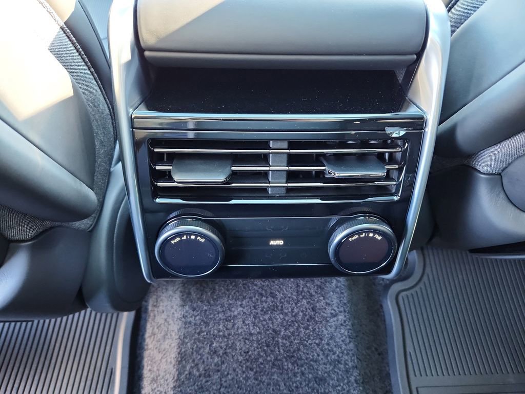 New 2026 Land Rover Range Rover SV image 26