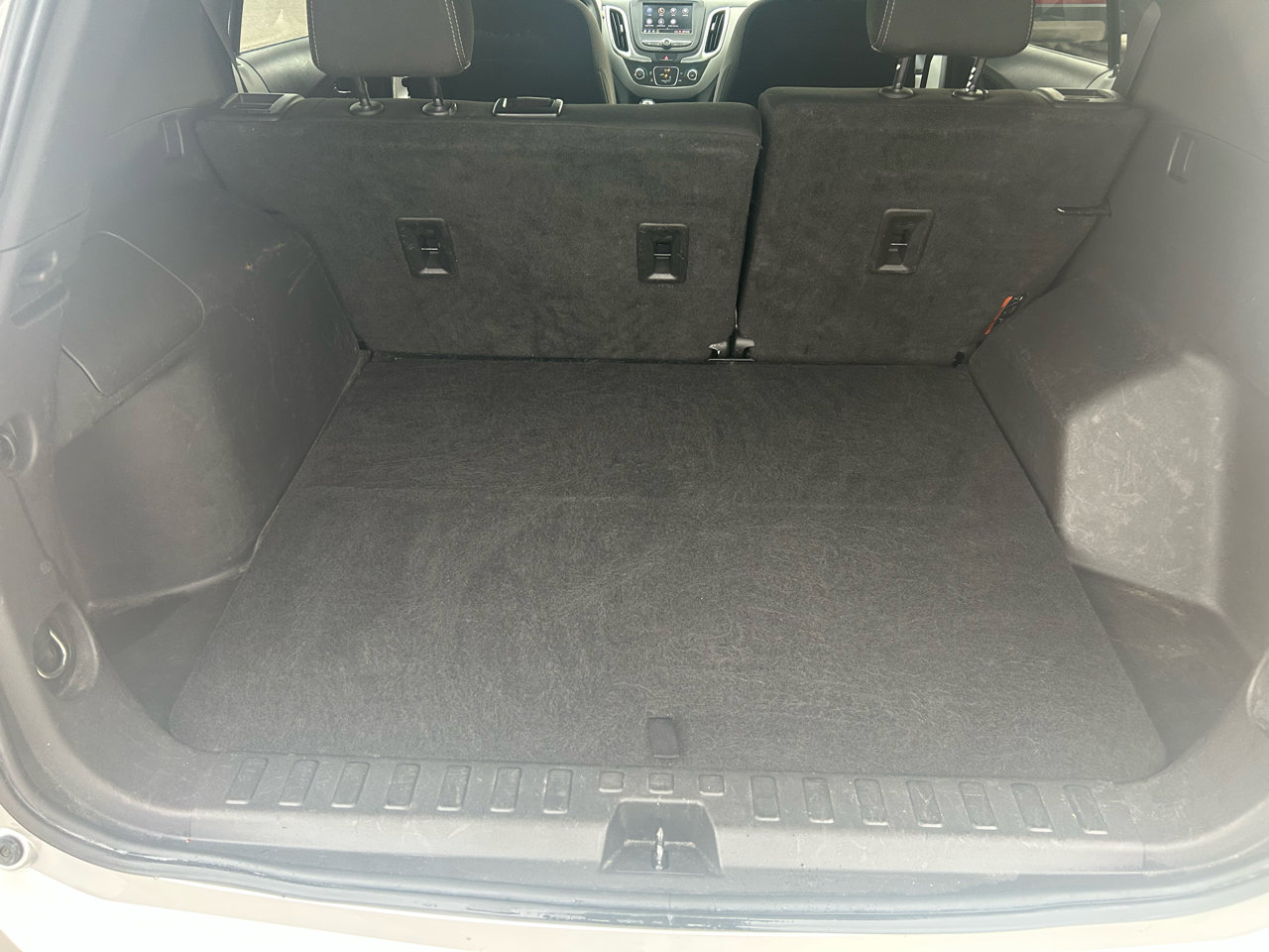 Used 2021 Chevrolet Equinox LS w/ LS Convenience Package image 17