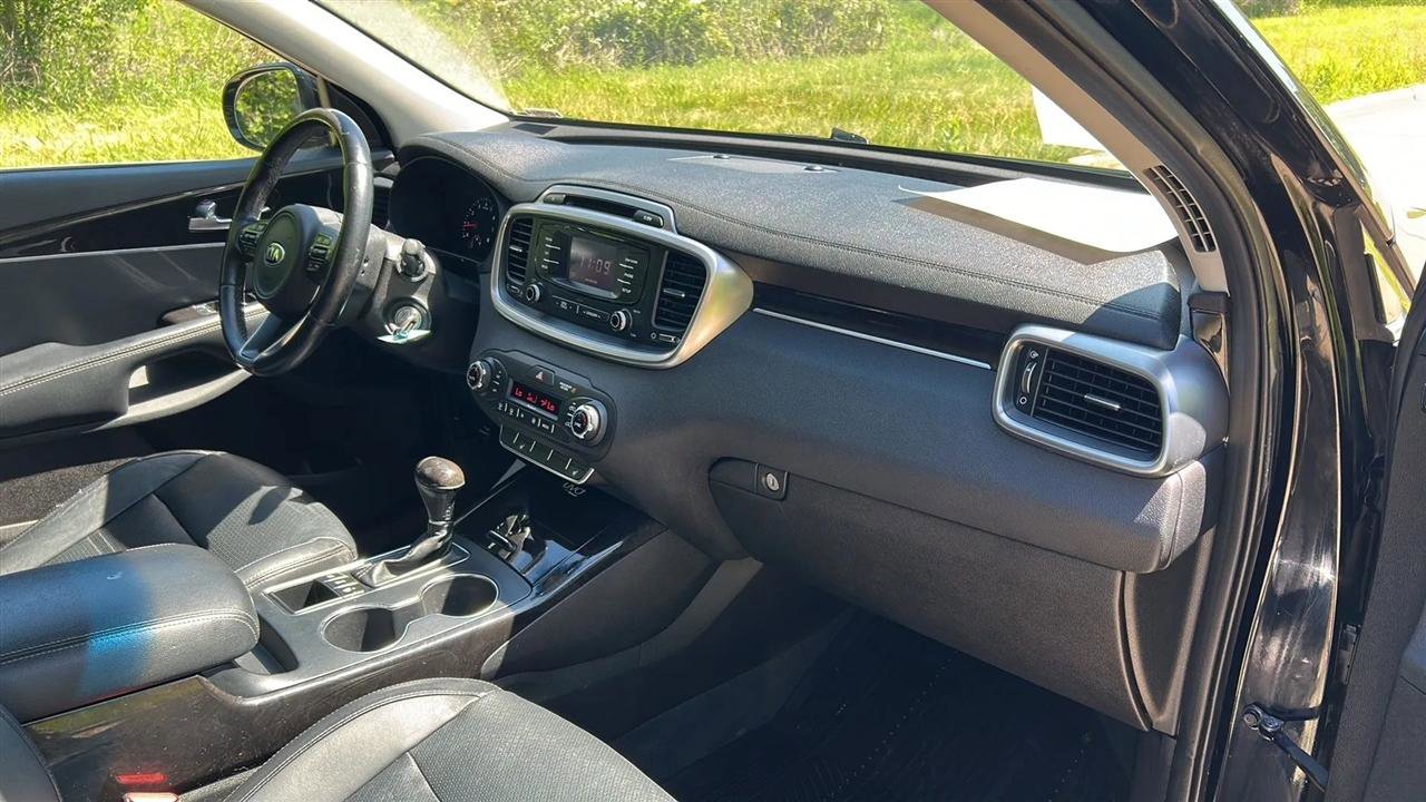 Used 2016 Kia Sorento EX AWD/4WD image 53