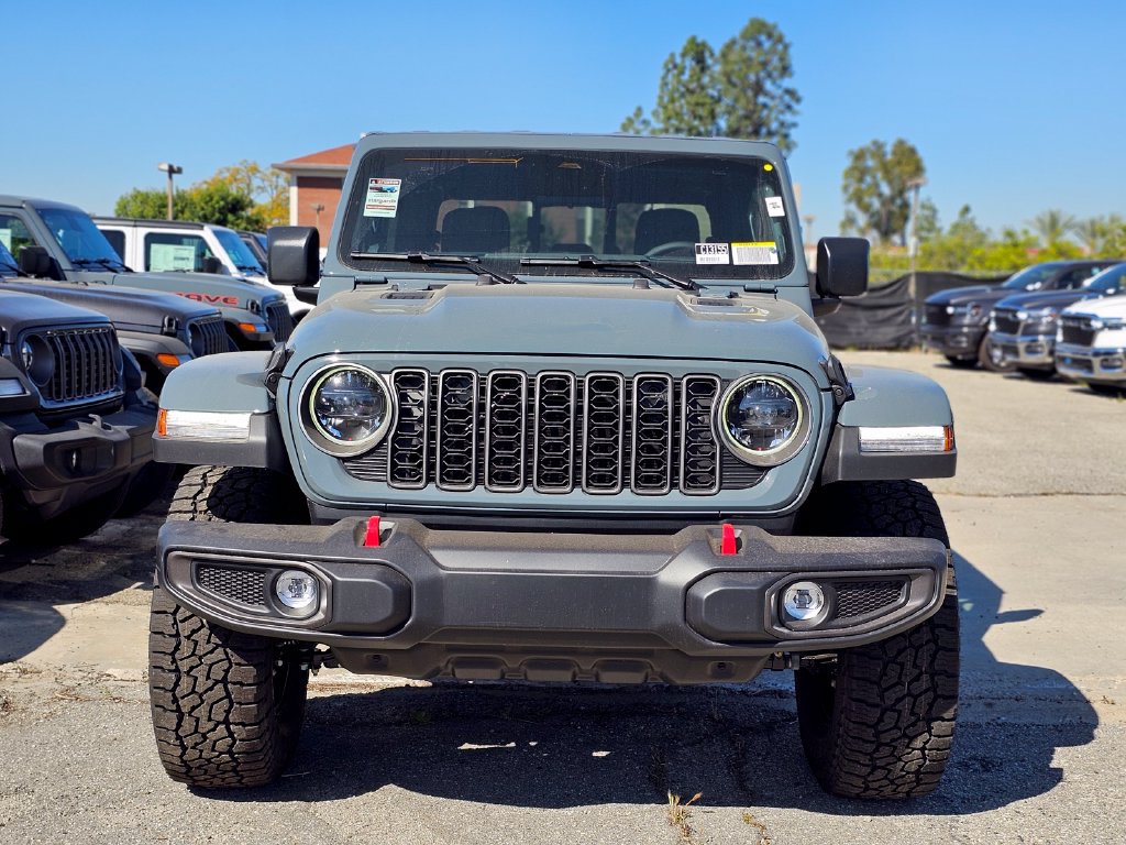 New 2026 Jeep Gladiator Rubicon w/ Steel Power Dome Hood Package AWD/4WD image 3