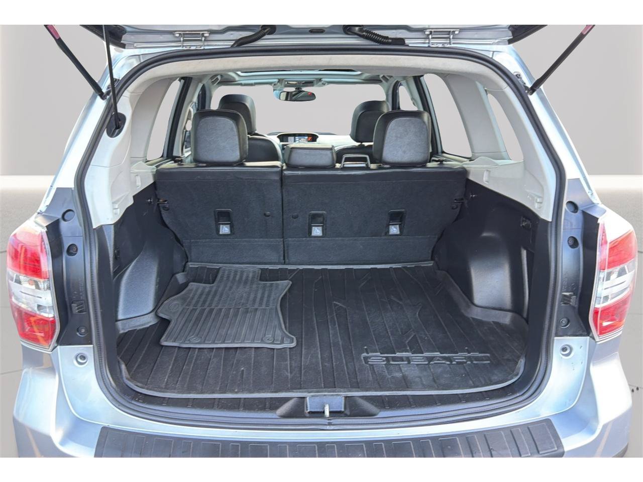 Used 2014 Subaru Forester 2.5i Limited w/ Popular Package #2 AWD/4WD image 34