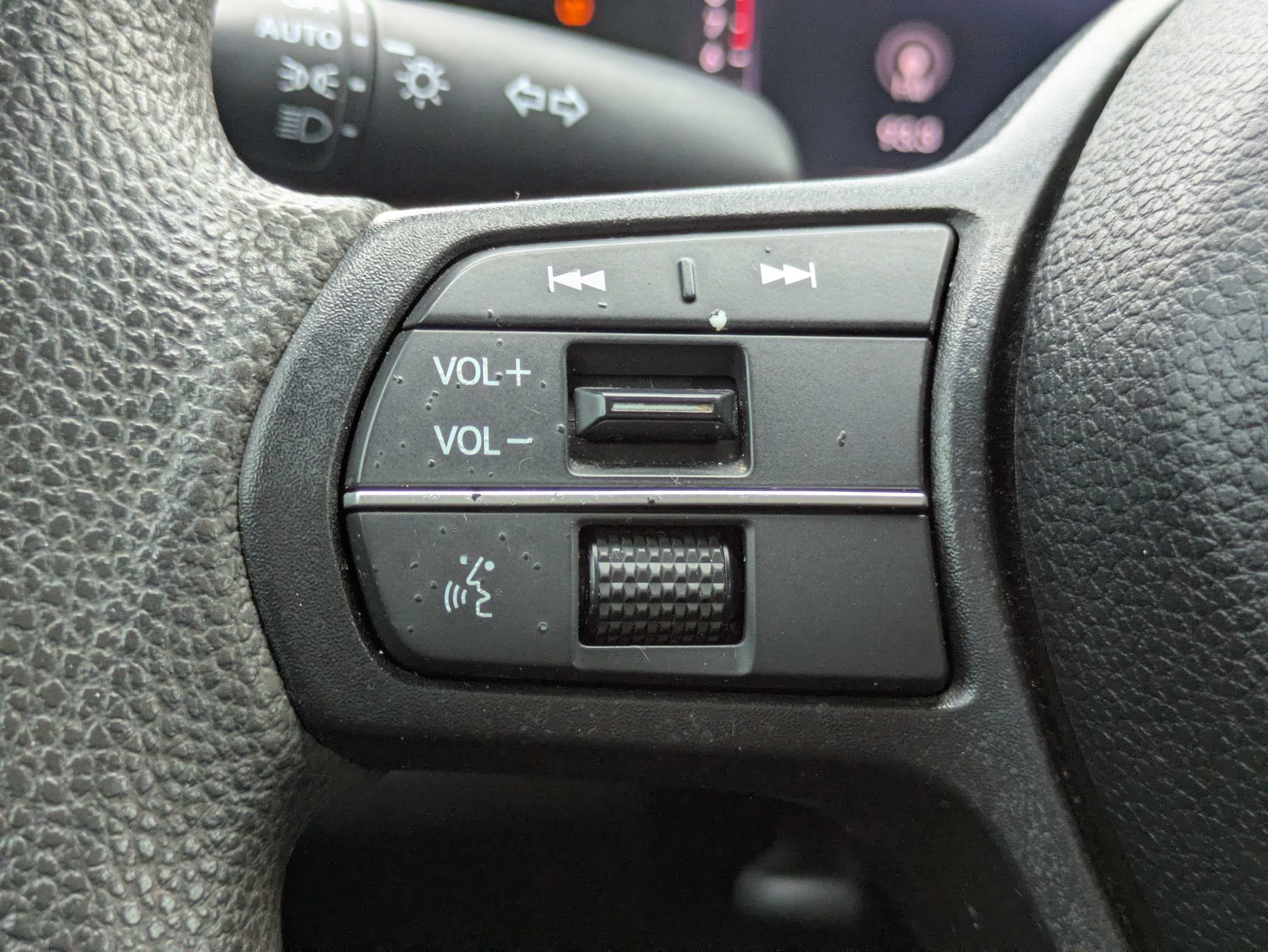 Used 2023 Honda Accord EX image 14