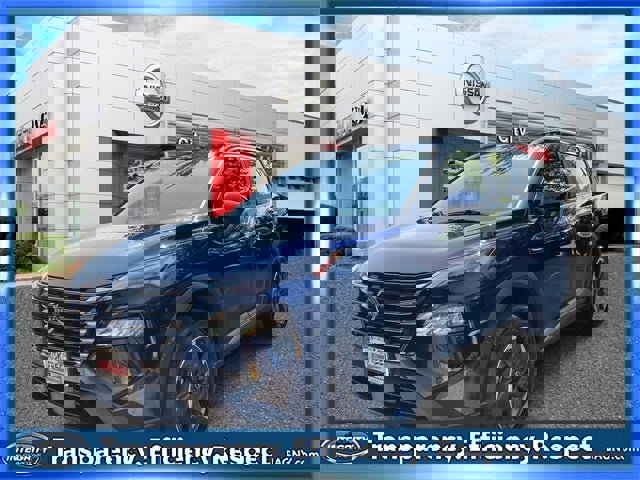 Certified 2025 Nissan Rogue SV w/ SV Premium Package image 4