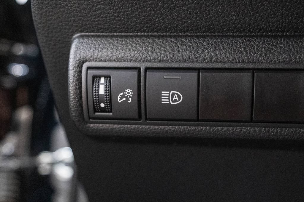 Used 2024 Toyota Corolla LE FWD image 20