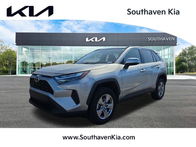 Used 2024 Toyota RAV4 XLE image 1