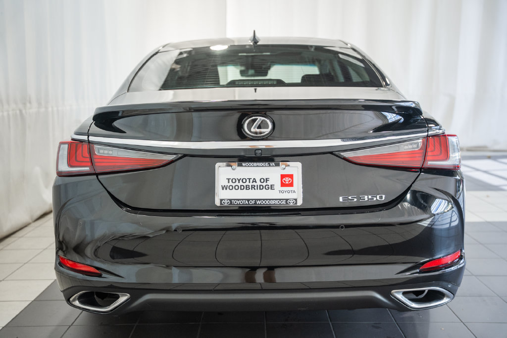 Used 2024 Lexus ES 350 w/ Accessory Package (Z2) FWD image 5