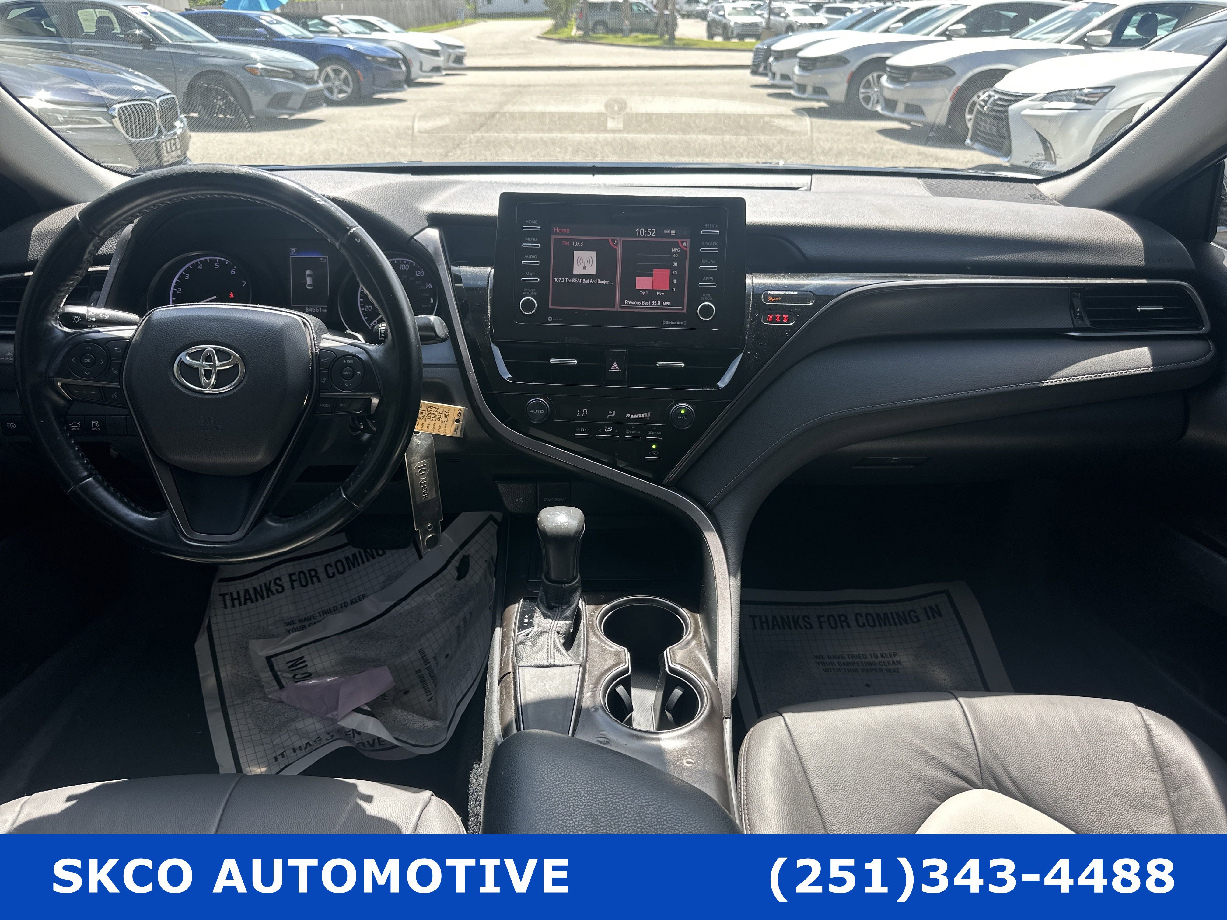 Used 2021 Toyota Camry SE FWD image 15