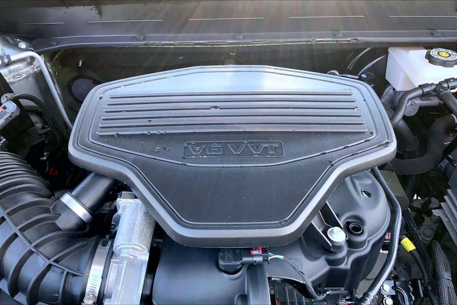Used 2023 GMC Acadia SLT AWD/4WD image 30