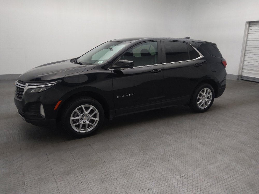 Used 2023 Chevrolet Equinox LT w/ Driver Convenience Package image 2