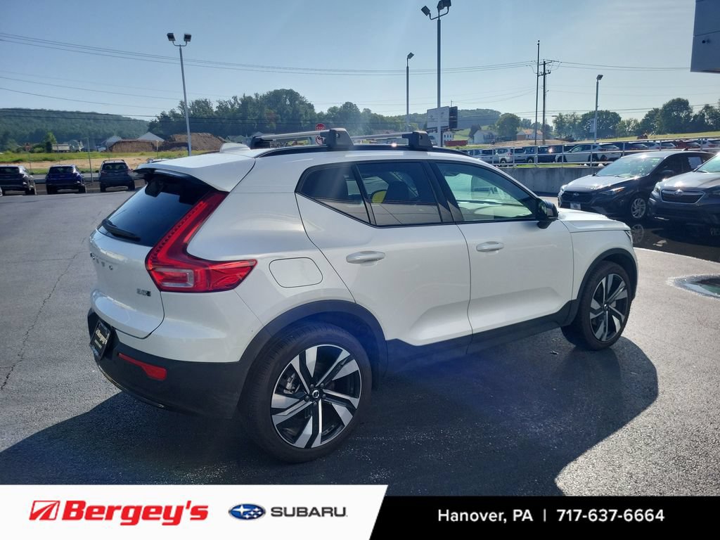 Used 2024 Volvo XC40 B5 Ultimate w/ Protection Package Premier AWD/4WD image 5