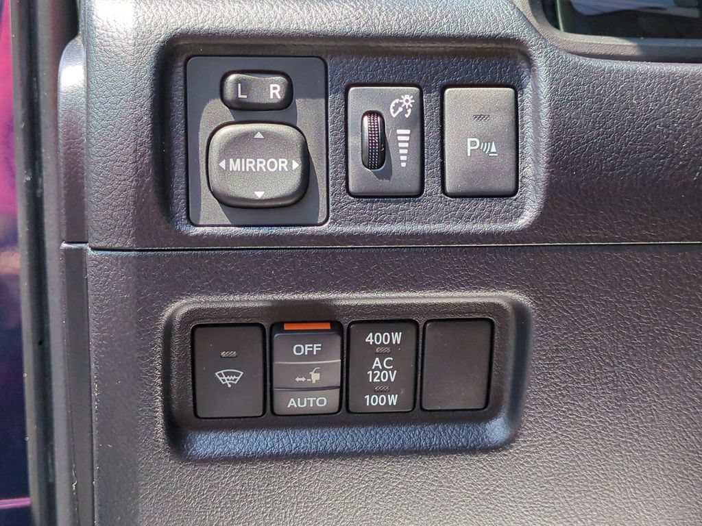 Used 2016 Toyota 4Runner Limited AWD/4WD image 14