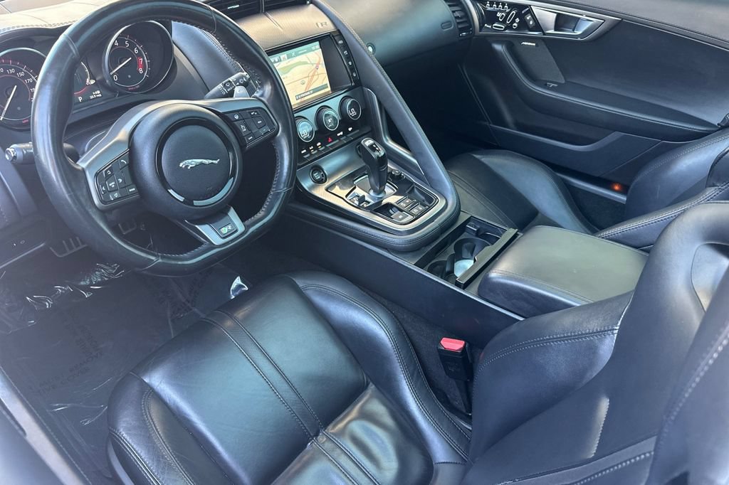 Used 2017 Jaguar F-TYPE R AWD/4WD image 13