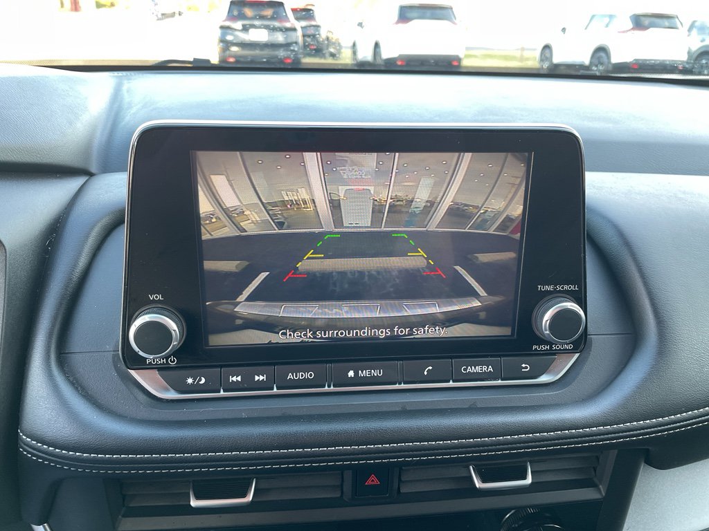 Certified 2025 Nissan Rogue SV image 16