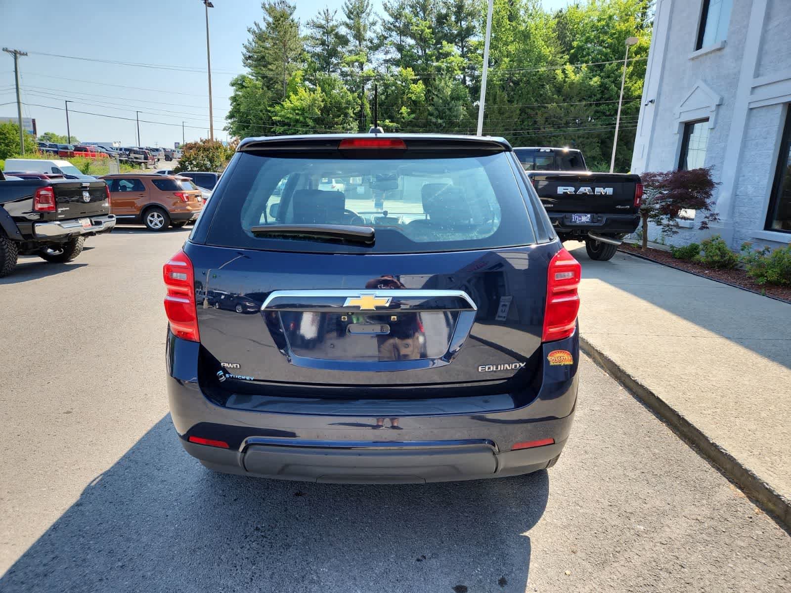 Used 2016 Chevrolet Equinox LS AWD/4WD image 4