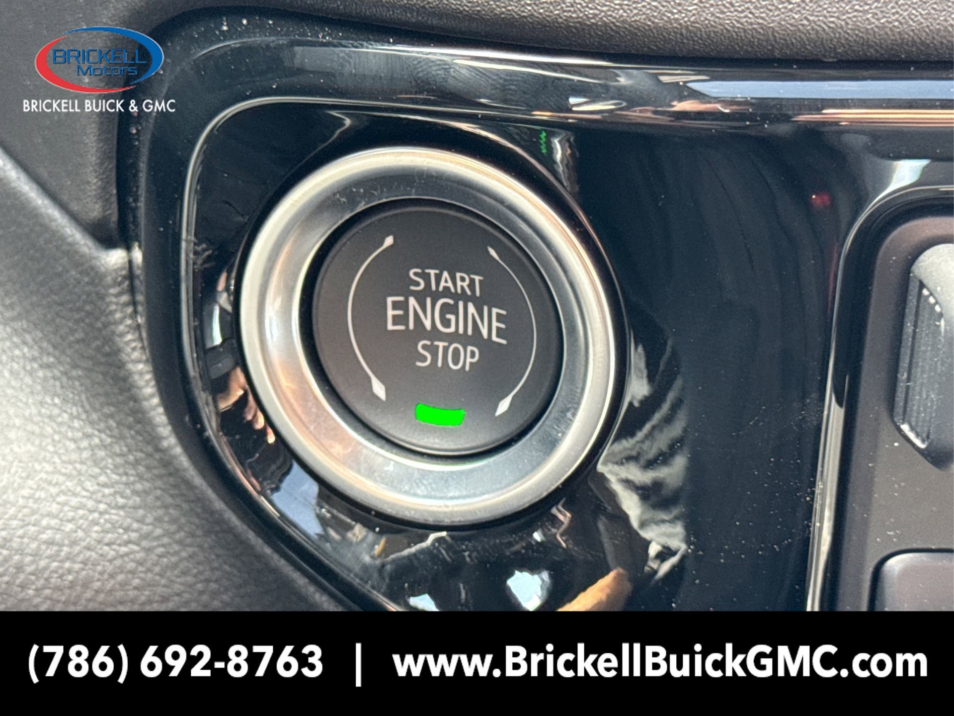 New 2025 GMC Sierra 3500 SLT w/ SLT Convenience Package image 29