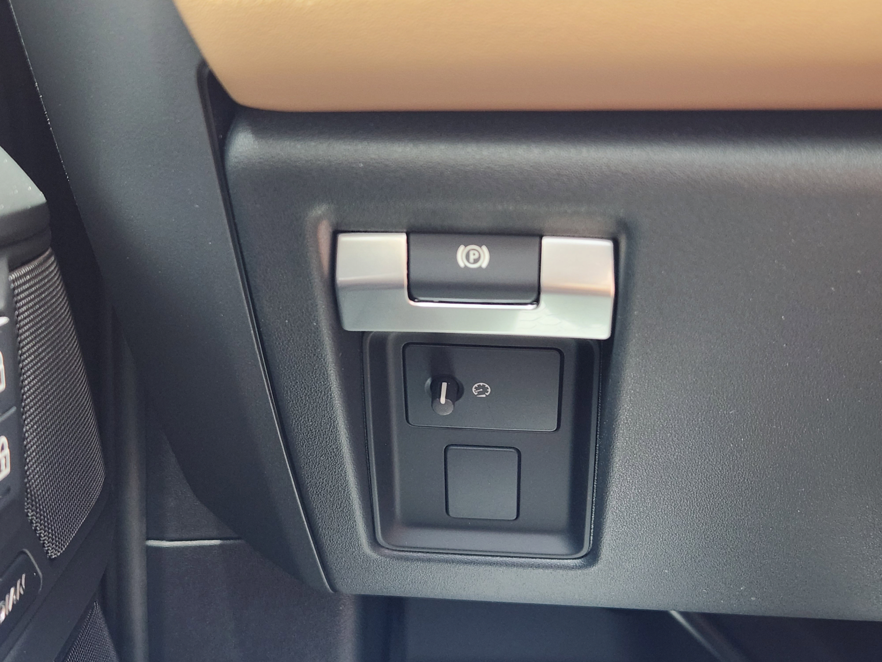 New 2026 Land Rover Defender 130 S AWD/4WD image 18