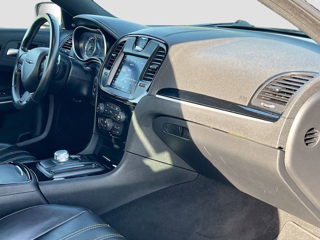 Used 2021 Chrysler 300 S image 28